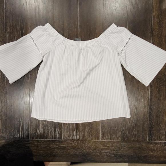 NEW Abercrombie & Fitch Off-Shoulder Short Sleeve Top • Size Small - Picture 5 of 6